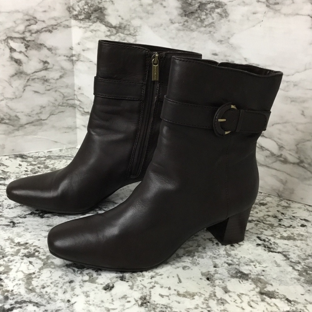 Bandolino Women's Brown Leather Booties - Picture 3 of 14